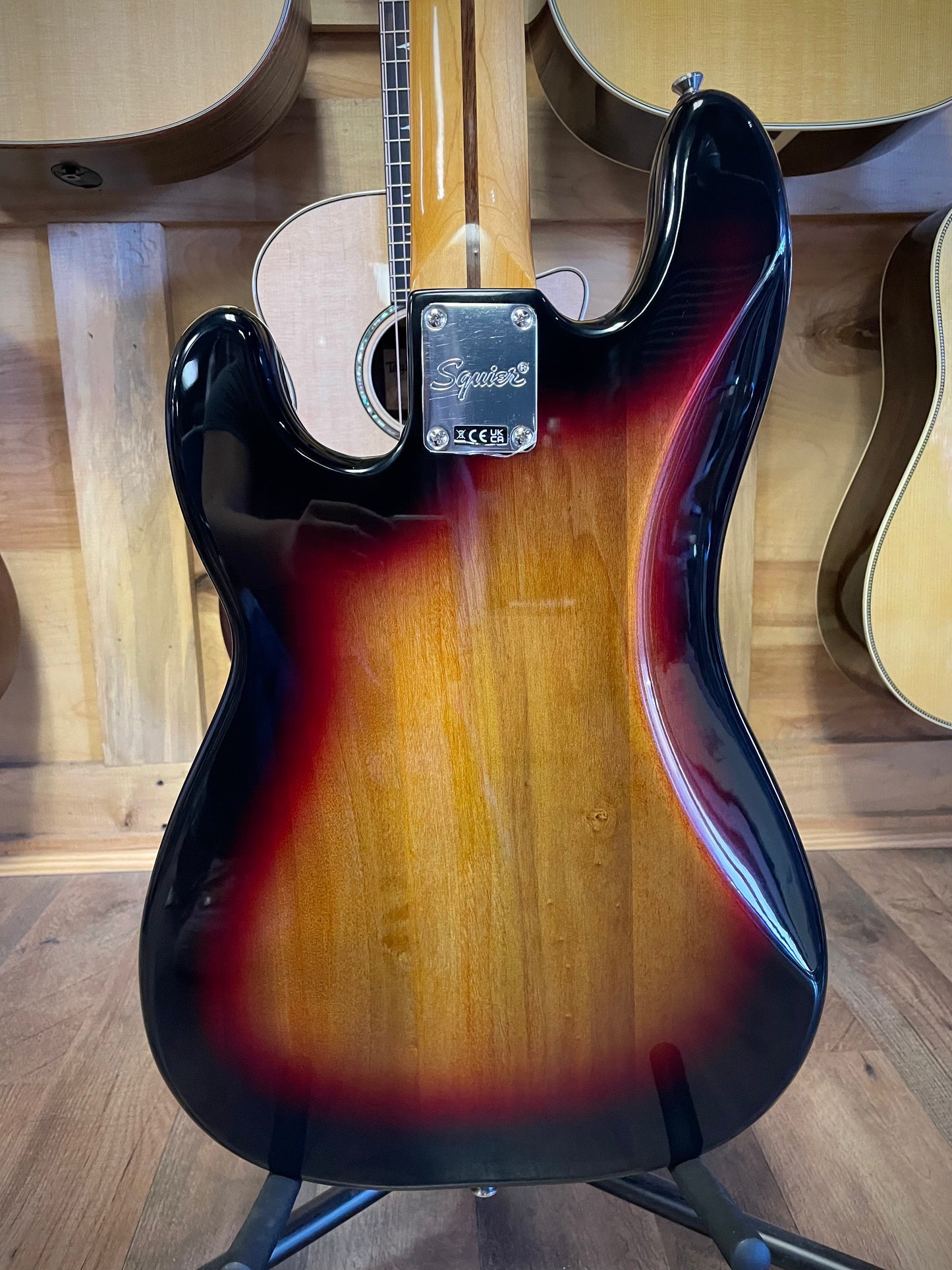 Squier Classic Vibe '60s Precision Bass - 3-Tone Sunburst