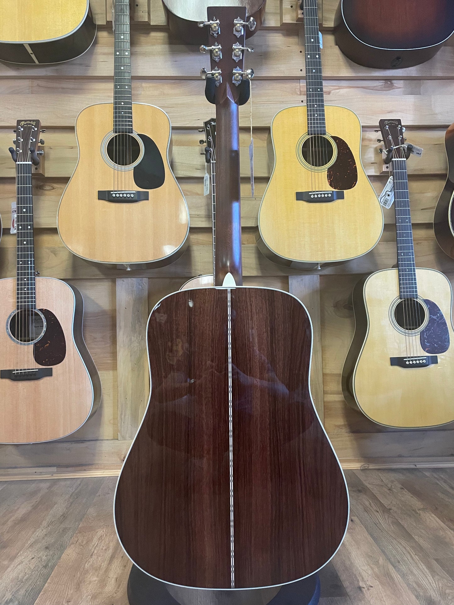 Martin D28-Ambertone