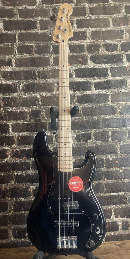 Squier Affinity Series Precision Bass PJ Maple Fingerboard Black