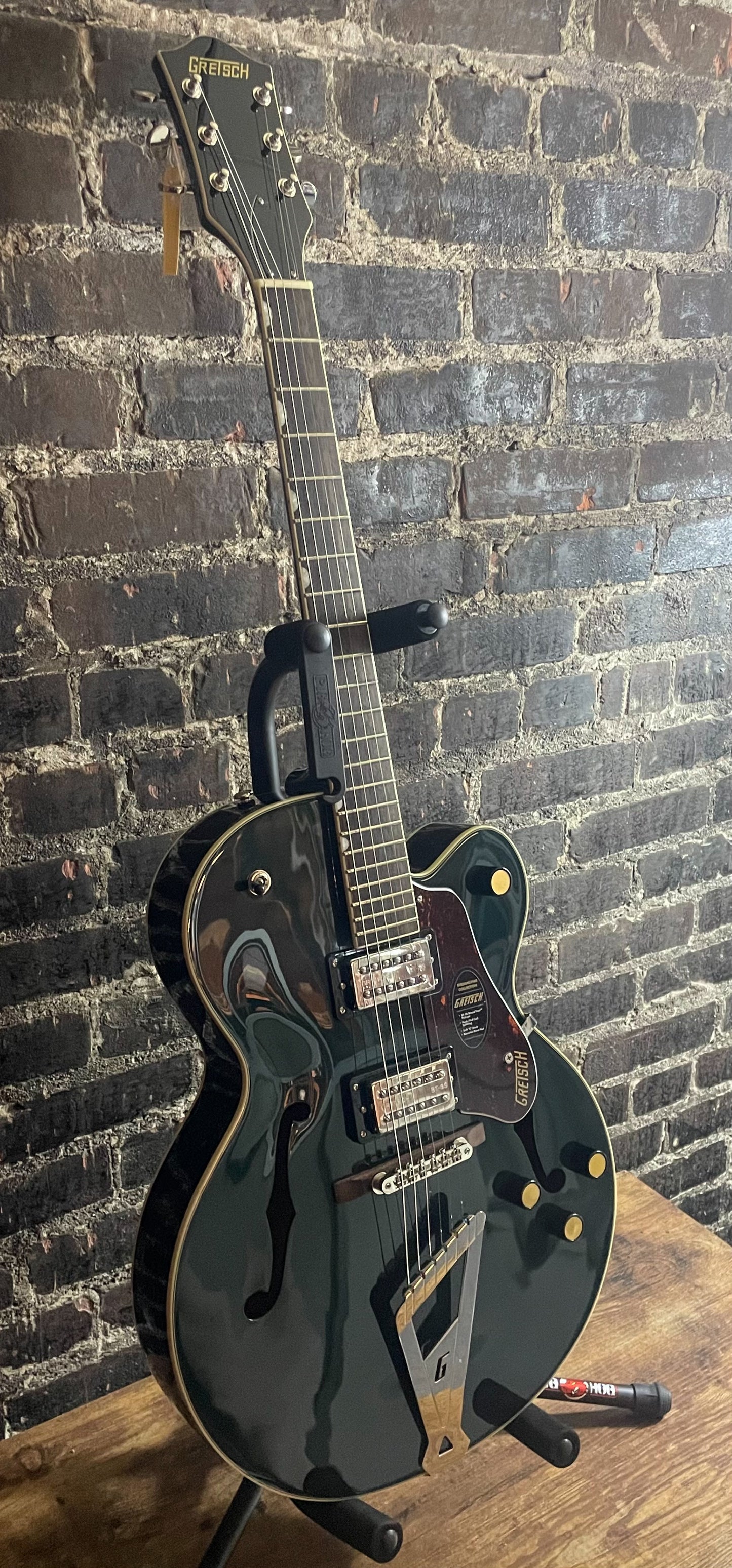 Gretsch G2420 Streamliner Hollow body with Chromatic II Tailepiece-Cadillac Green