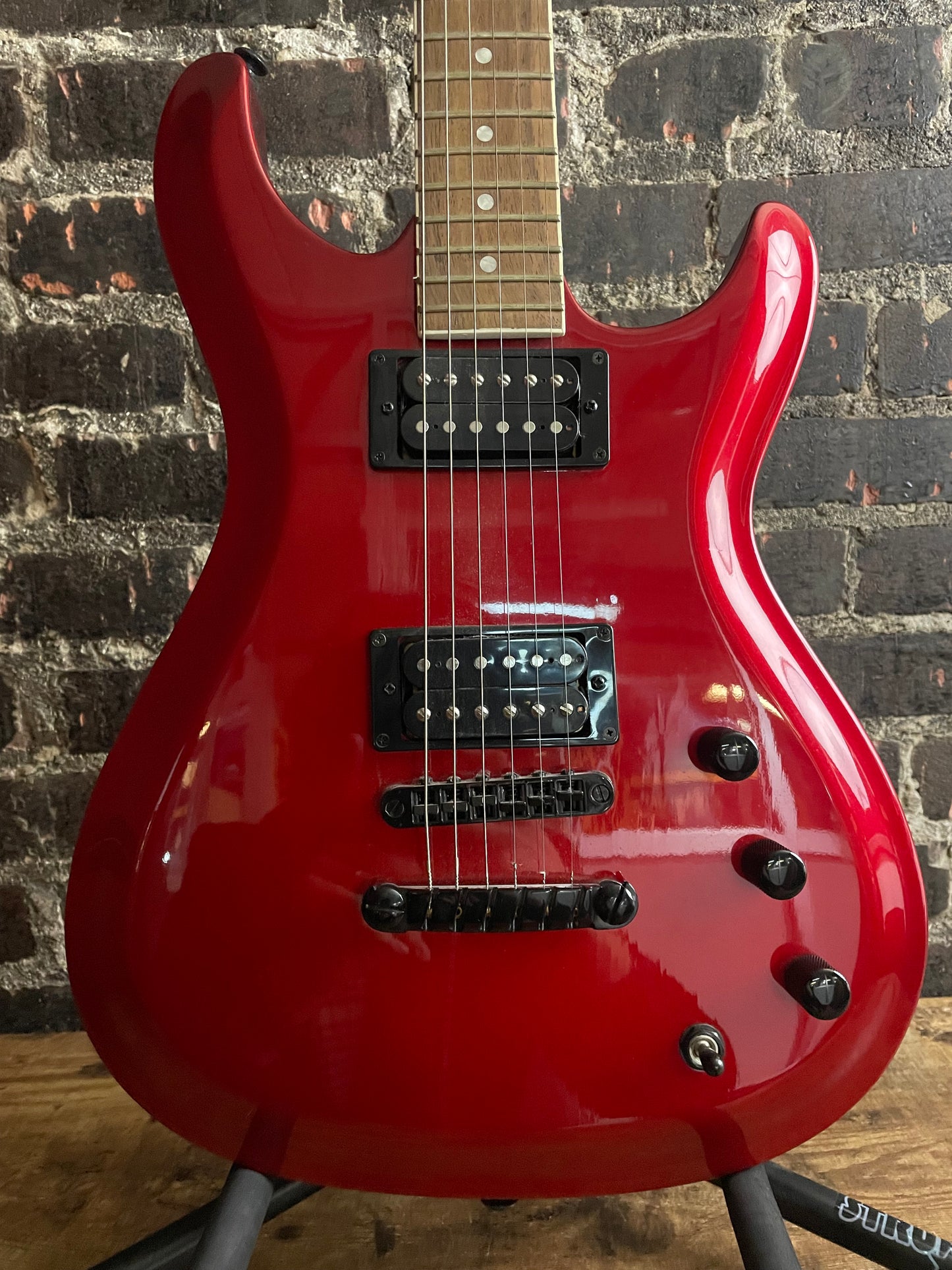 2000’s Red Ibanez Electric Guitar (USED)