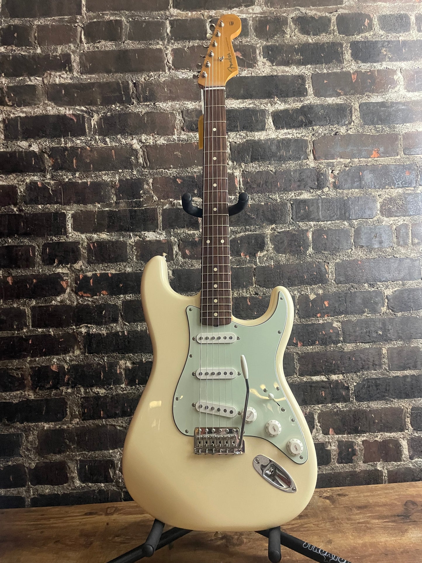 2024 Fender Vintera II 60’s Stratocaster-Olympic White (USED)