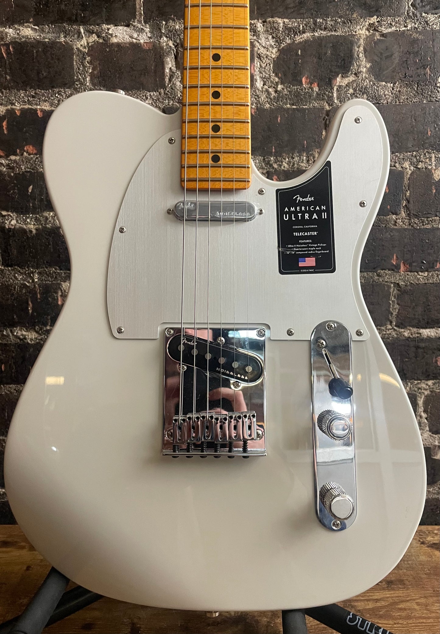 Fender American Ultra II Telecaster Electric Guitar - Avalanche, Maple Fingerboard