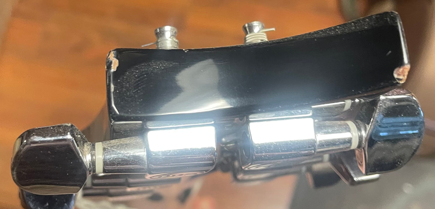 2000’s PRS SE Custom 24 w/ tremolo (USED)