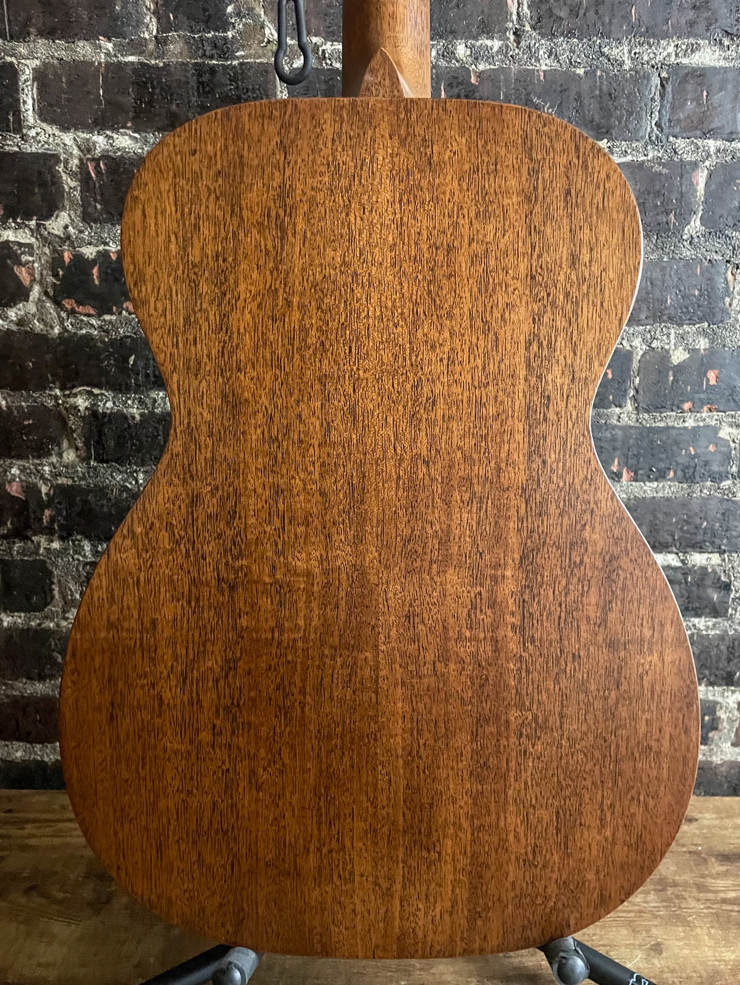 Martin 00-15M Acoustic Guitar - Satin Natural Mahogany