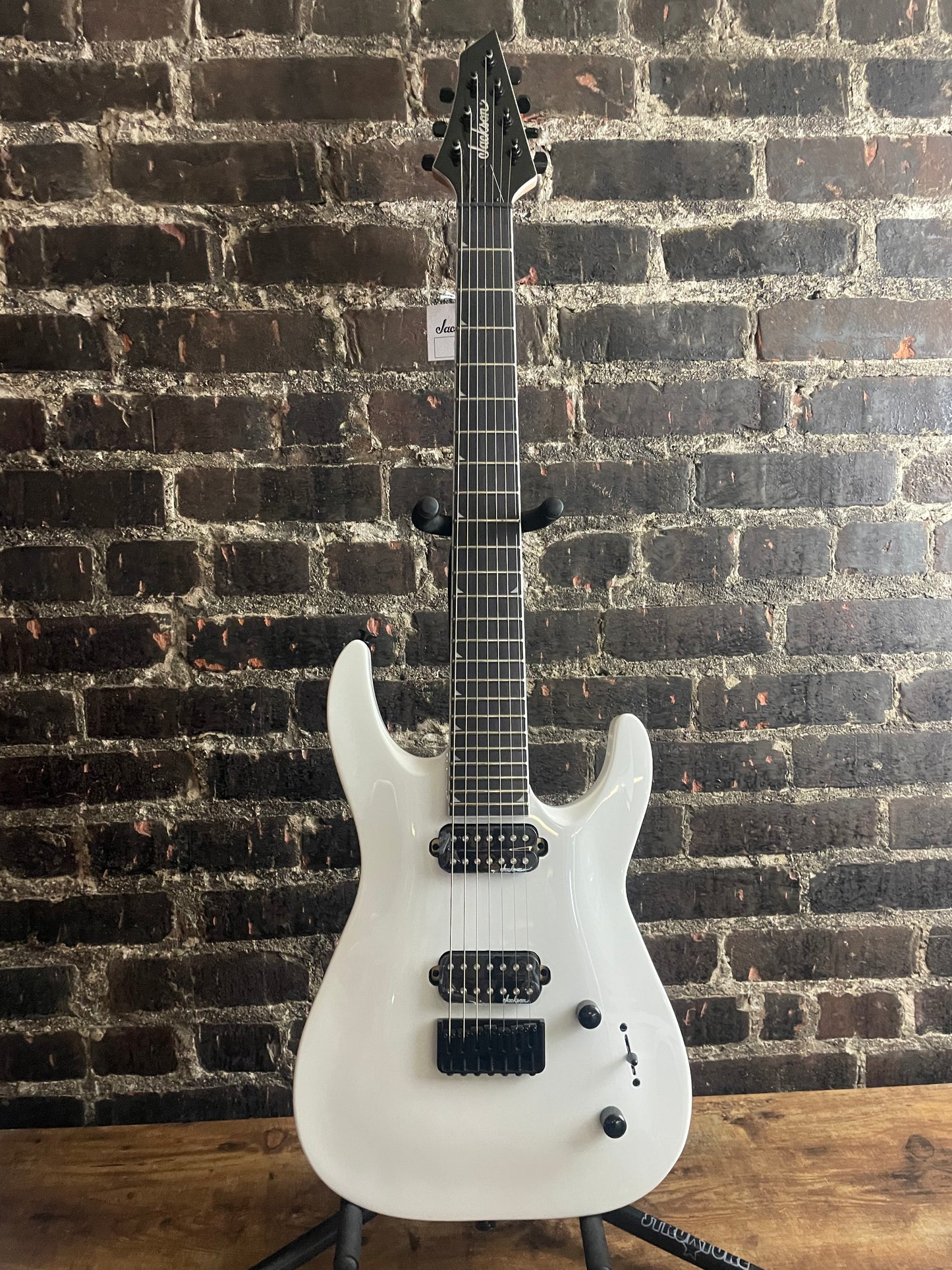 Jackson Dinky Arch Top JS32-7 DKA HT - Snow White