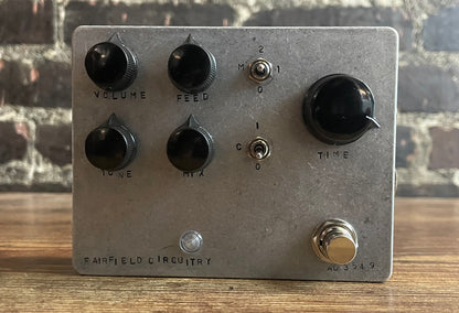 Fairfield Circuitry Meet Maude Analog Delay Pedal