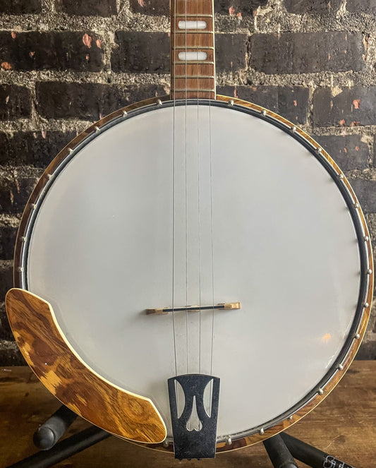 Vintage Conquerer Tenor Banjo “Short Neck” (USED)