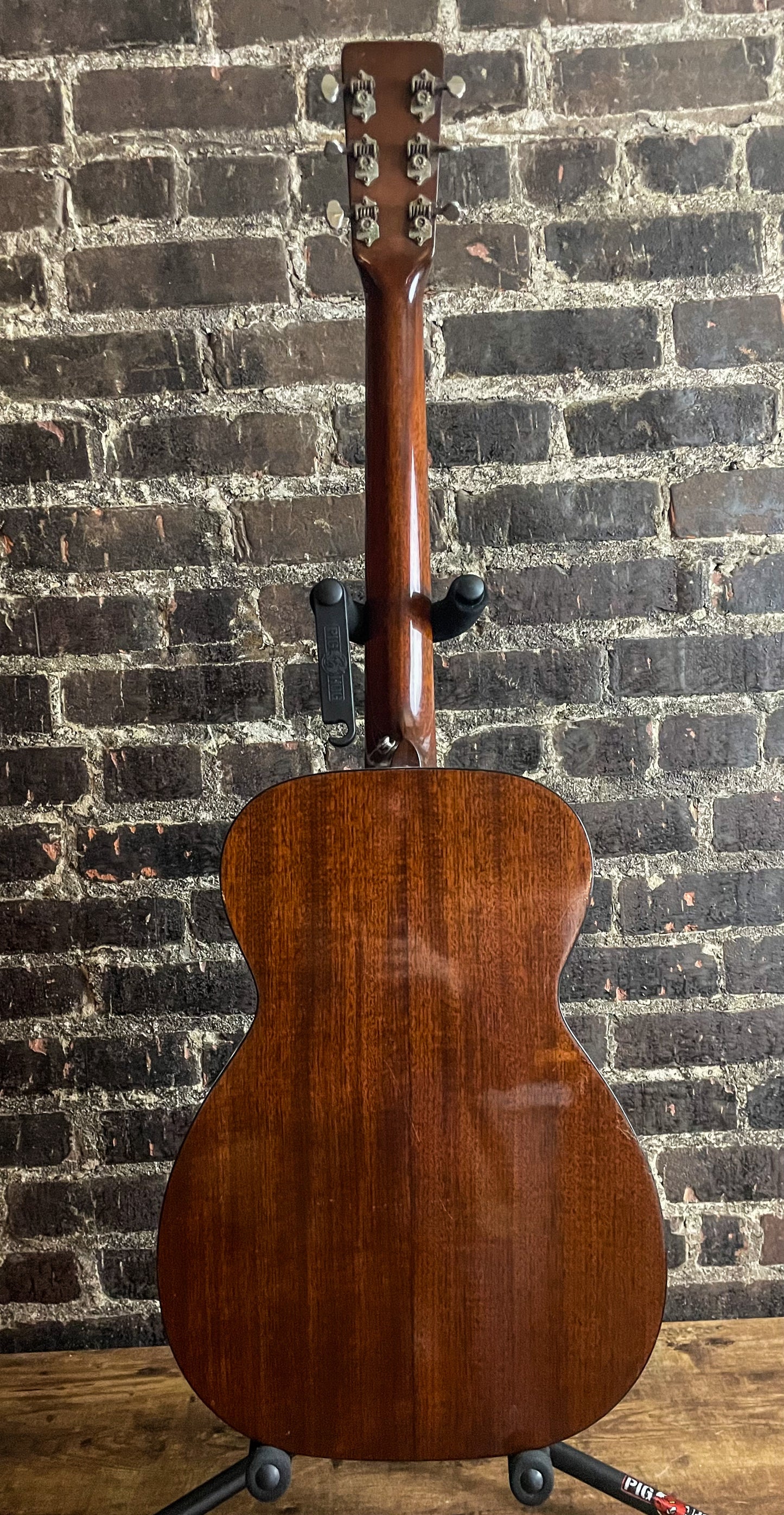 1966 Martin 0-18