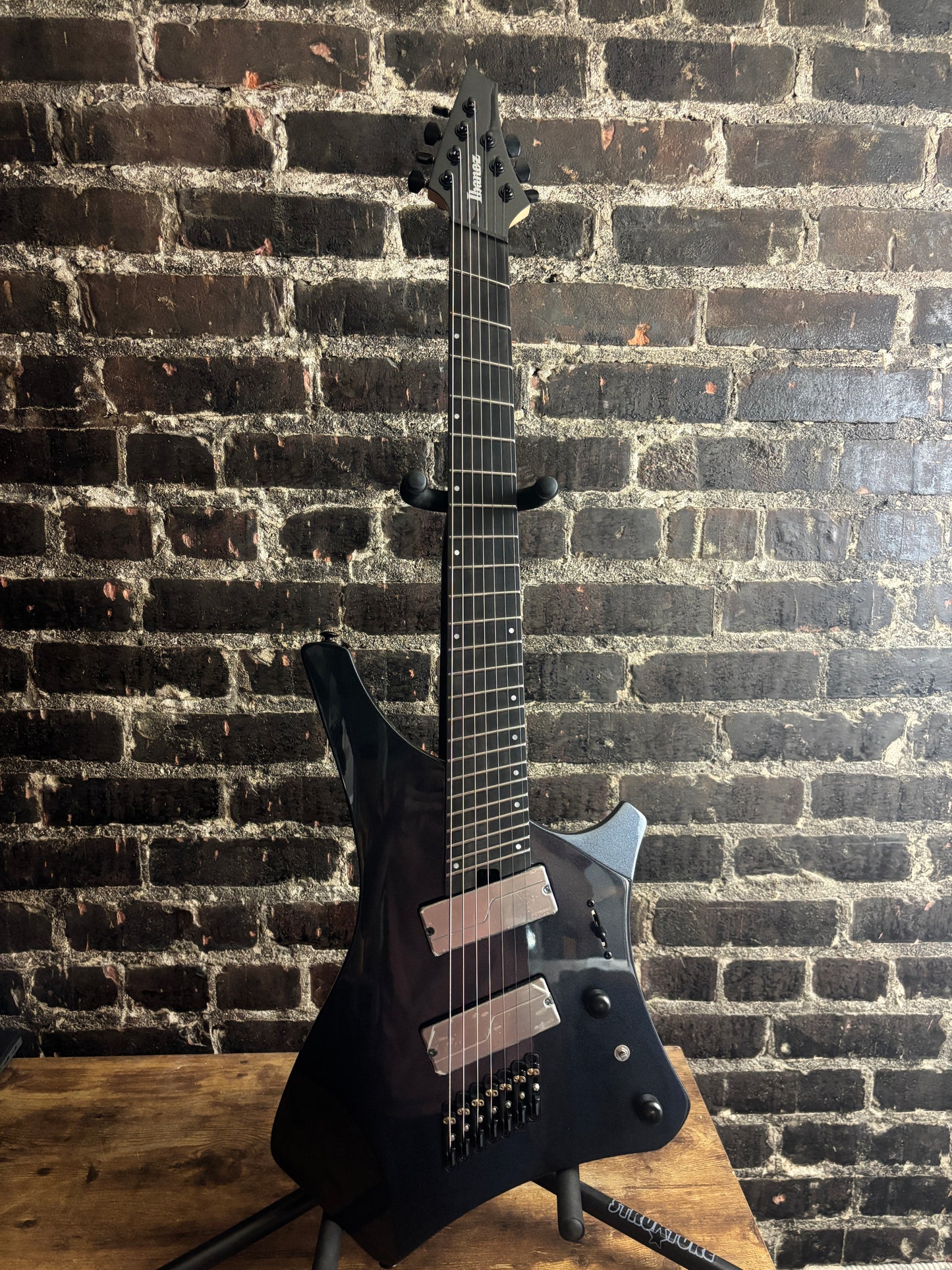 Ibanez A527IPT
