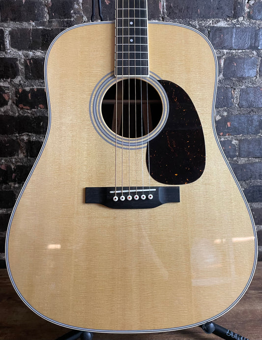 Martin D-35 Standard Series Acoustic Guitar - Natural Aging Toner
