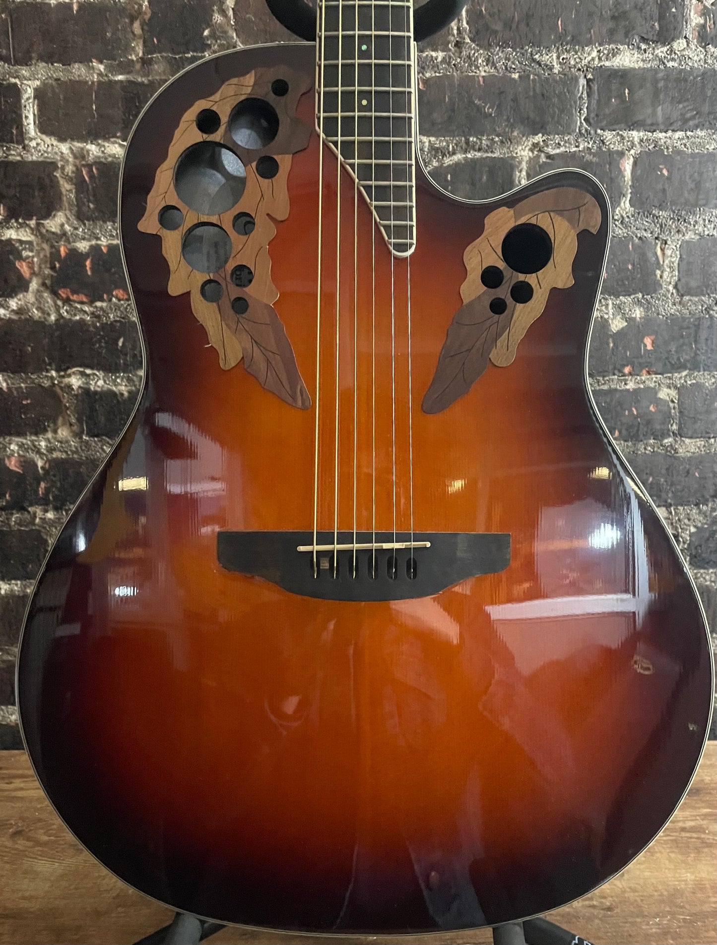 2019 Ovation Elite Celebrity Super Shallow - Sunburst (USED)