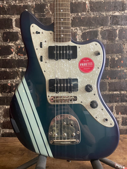 Squier Limited Edition Classic Vibe 60s Jazzmaster Guitar Competitive Burgundy