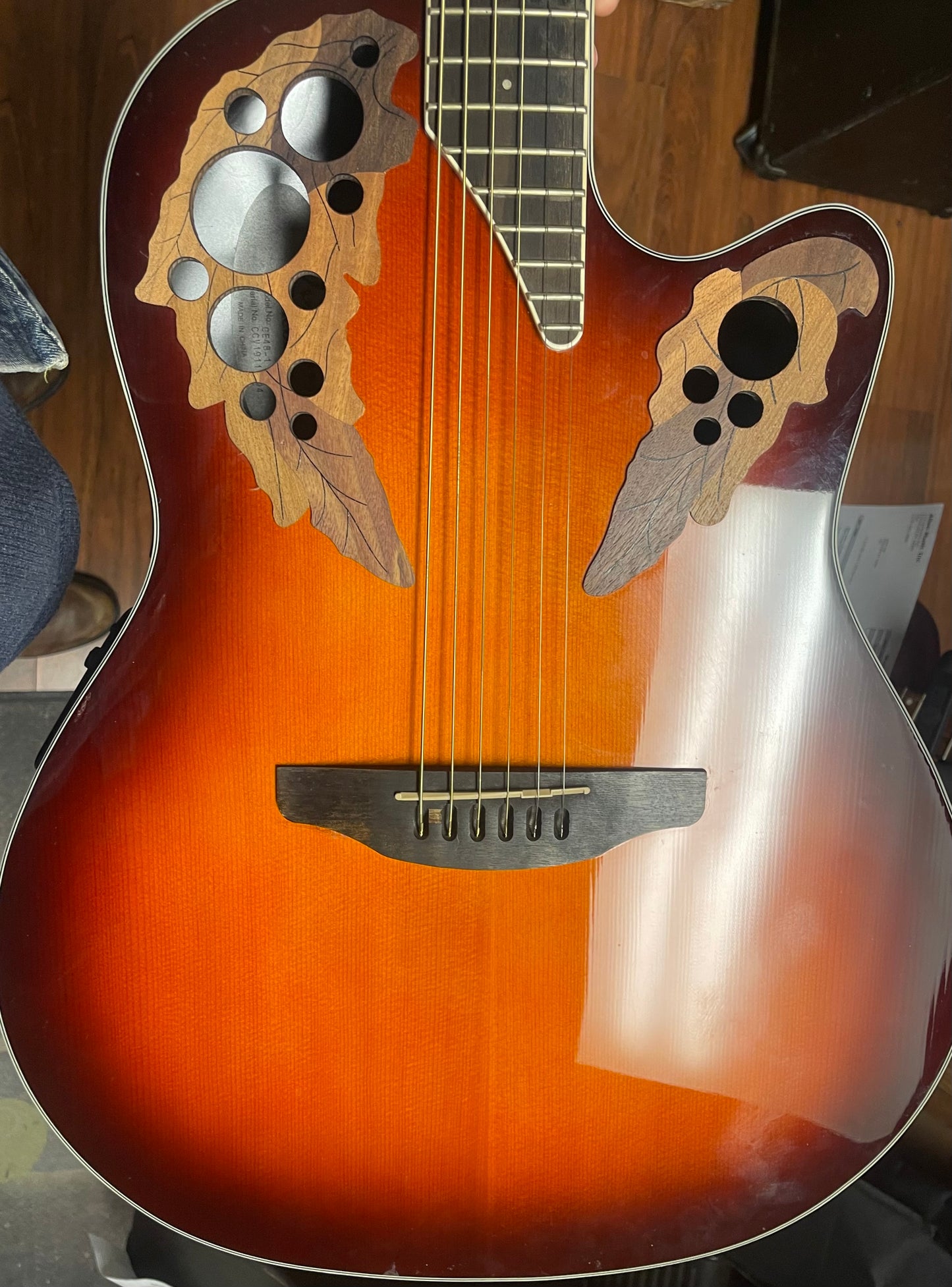 2019 Ovation Elite Celebrity Super Shallow - Sunburst (USED)