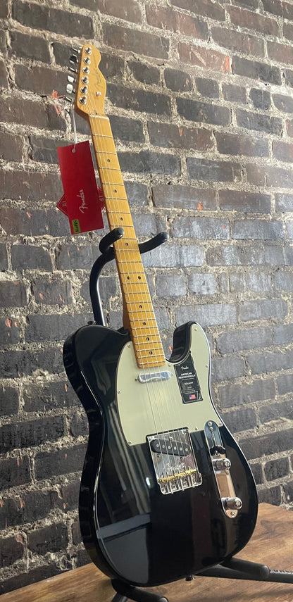 Fender American Professional II Telecaster - Black with Maple Fingerboard