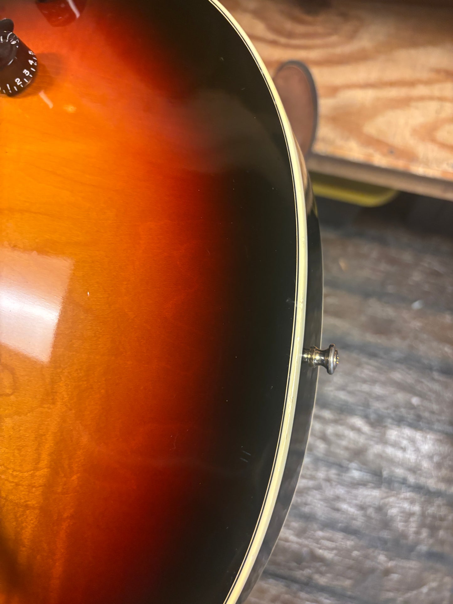 2003 Gibson ES137 (USED)