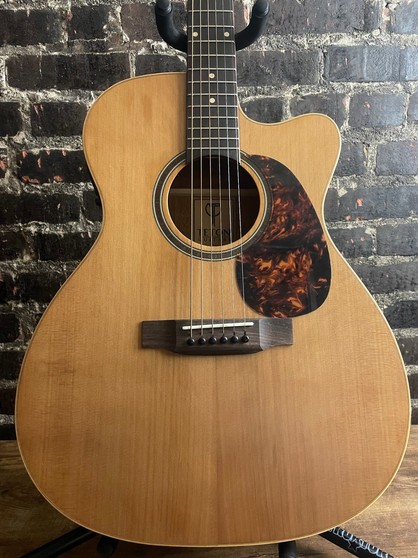 2024 Teton STG105CENT - Natural (USED)