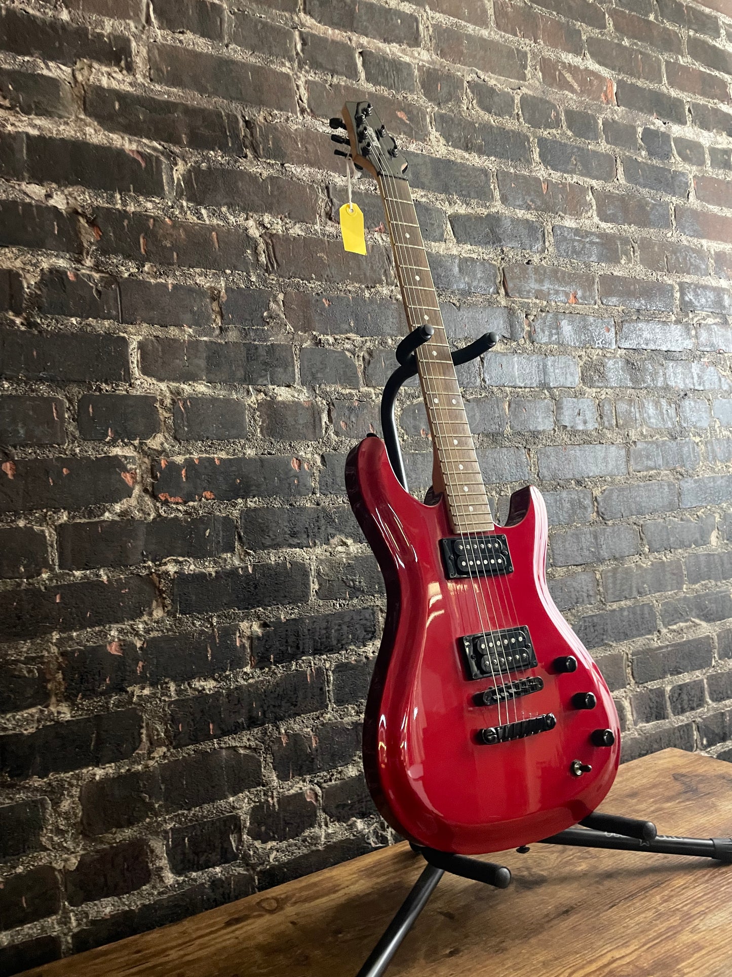2000’s Red Ibanez Electric Guitar (USED)