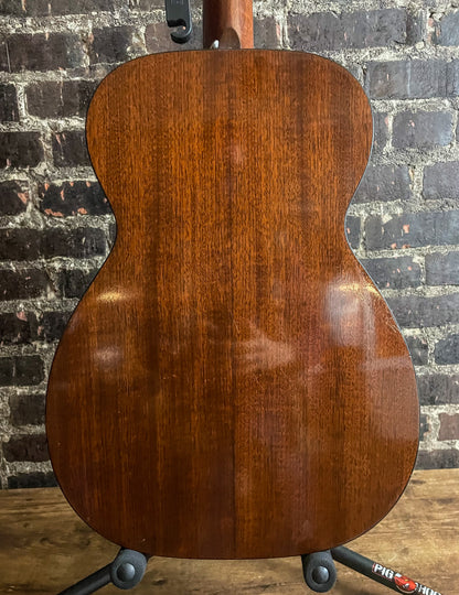 1966 Martin 0-18