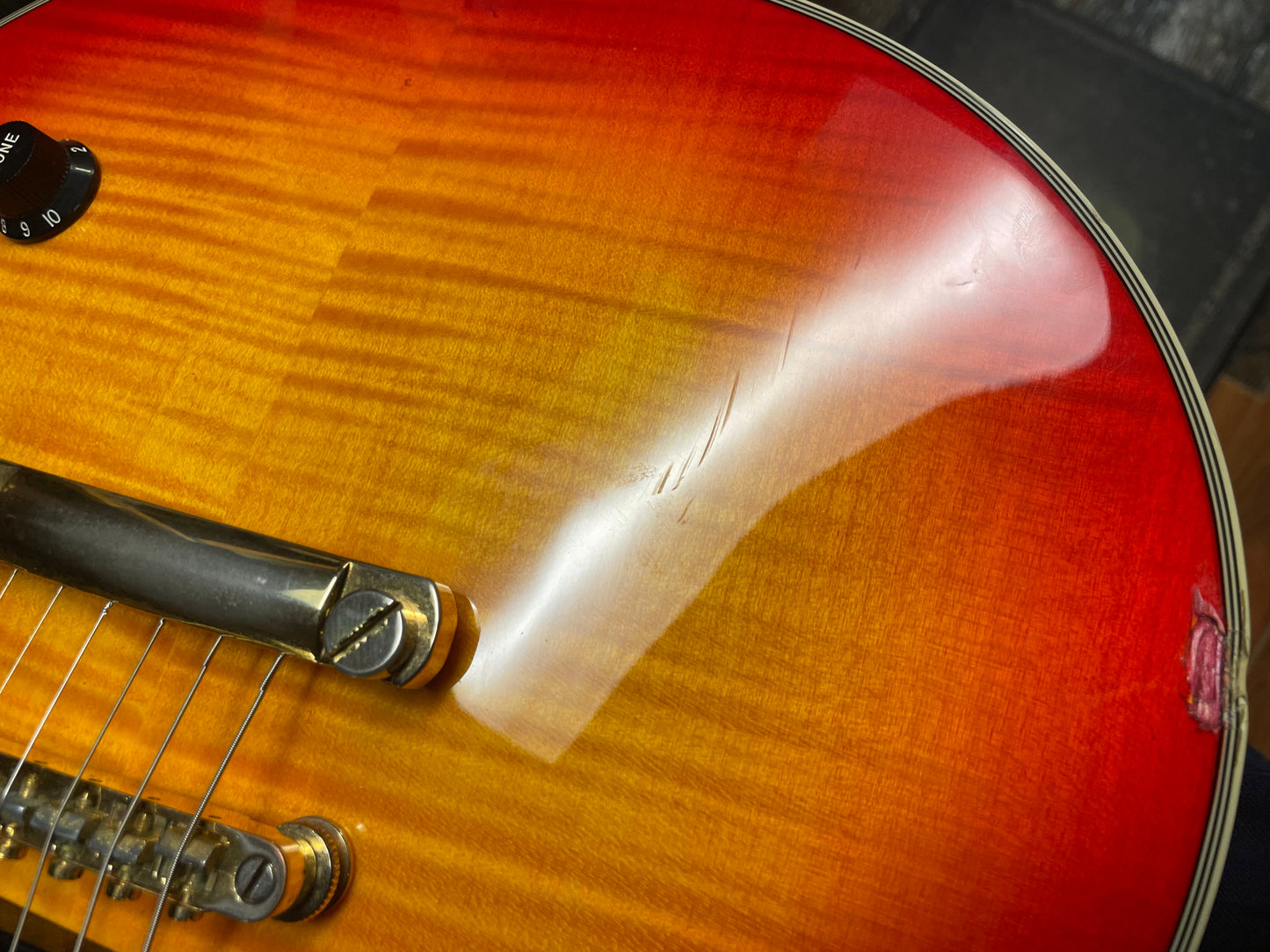 2005 Epiphone Les Paul Custom-Sunburst (USED)