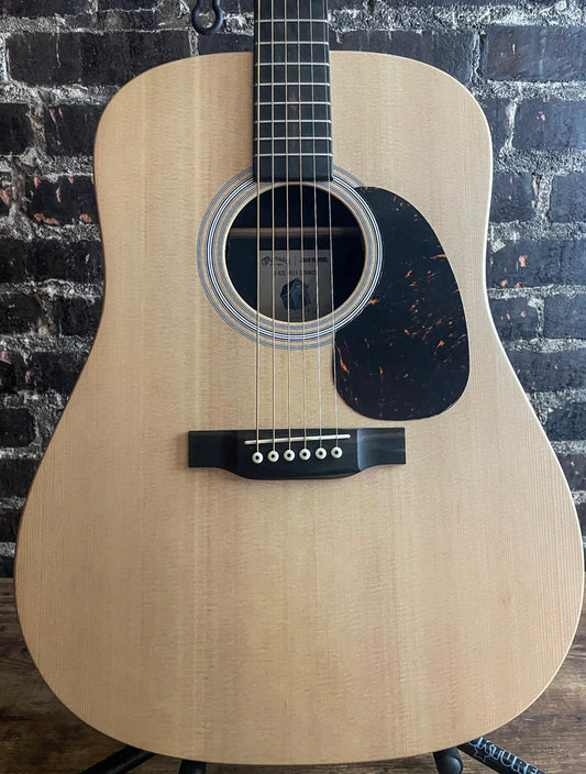 Martin D-X2E Billy Strings Signature Acoustic-electric Guitar
- Natural