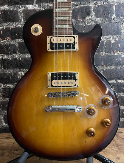 2010 Gibson Les Paul Deluxe-Sunburst (USED)