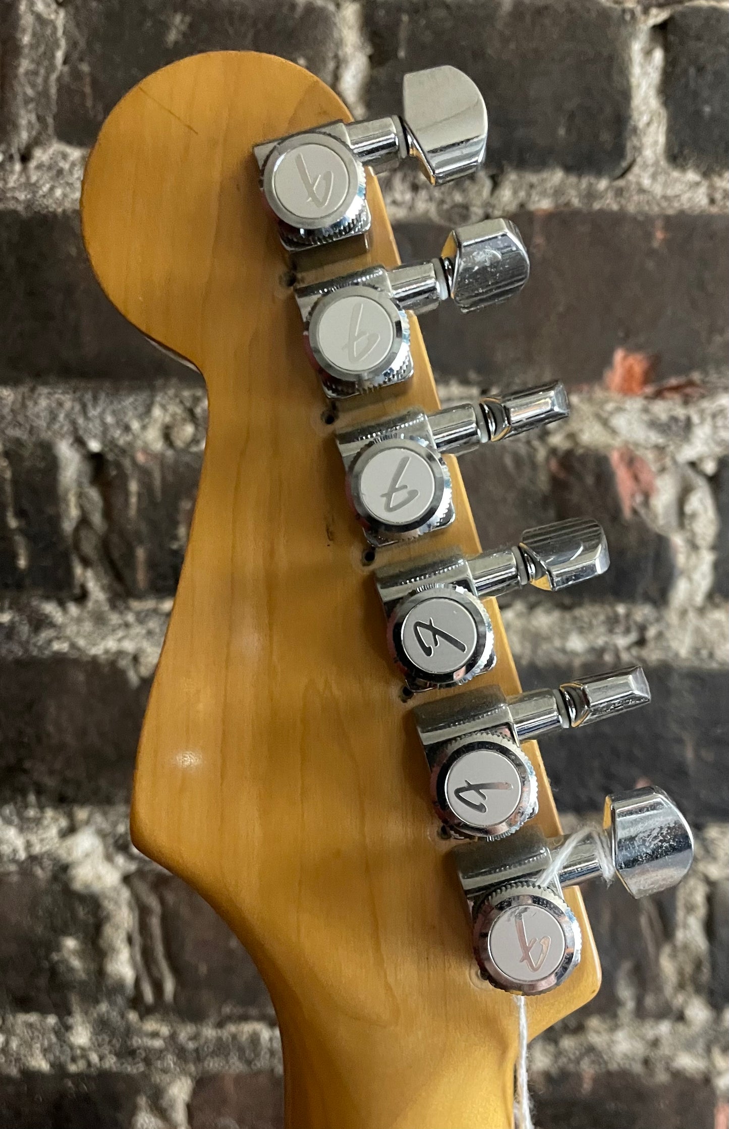 1980’s Fender MIJ Stratocaster w/ Khaler Spyder (USED)