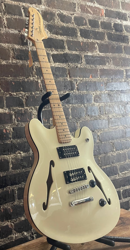 2022 Squier Affinity Starcaster - Olympic White (USED)