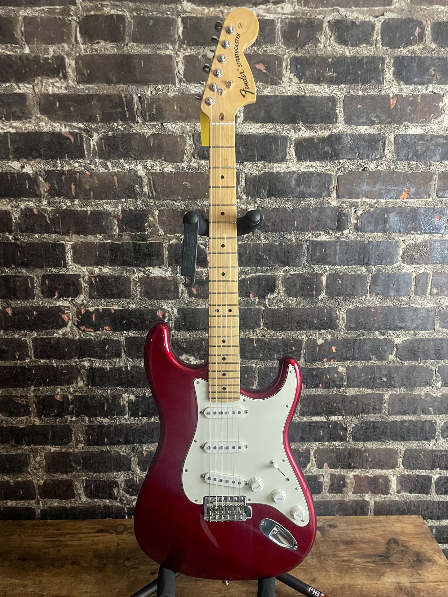 2012 Fender American Special Stratocaster - Candy Apple Red (USED)