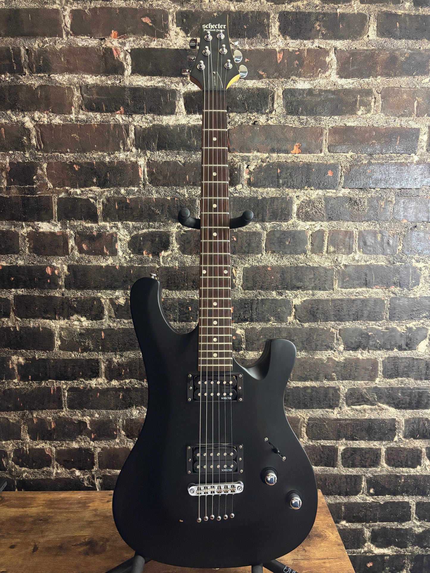 Schecter 006 Deluxe (USED)