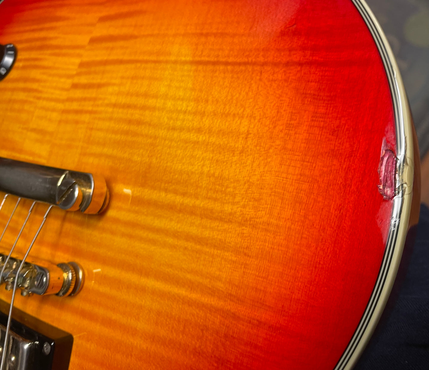2005 Epiphone Les Paul Custom-Sunburst (USED)