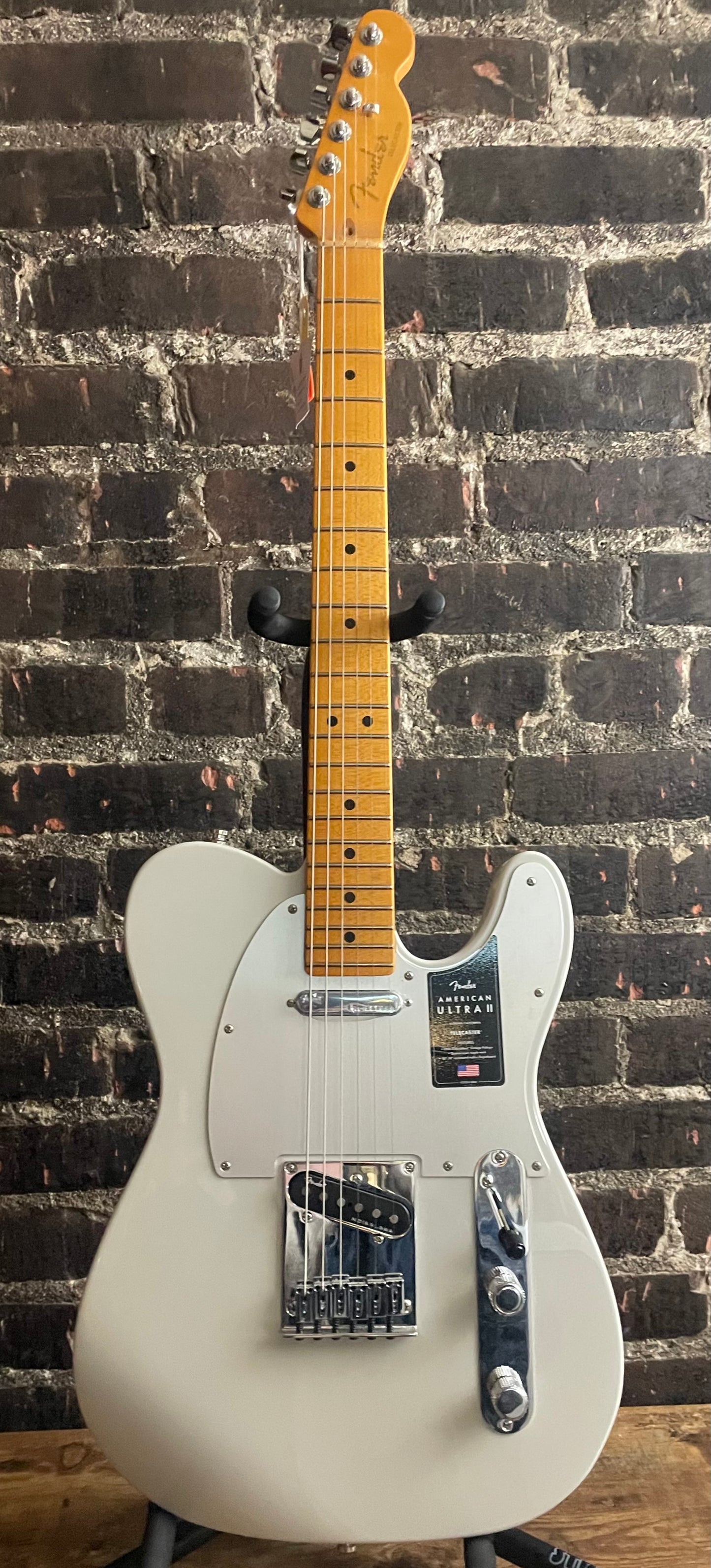Fender American Ultra II Telecaster Electric Guitar - Avalanche, Maple Fingerboard