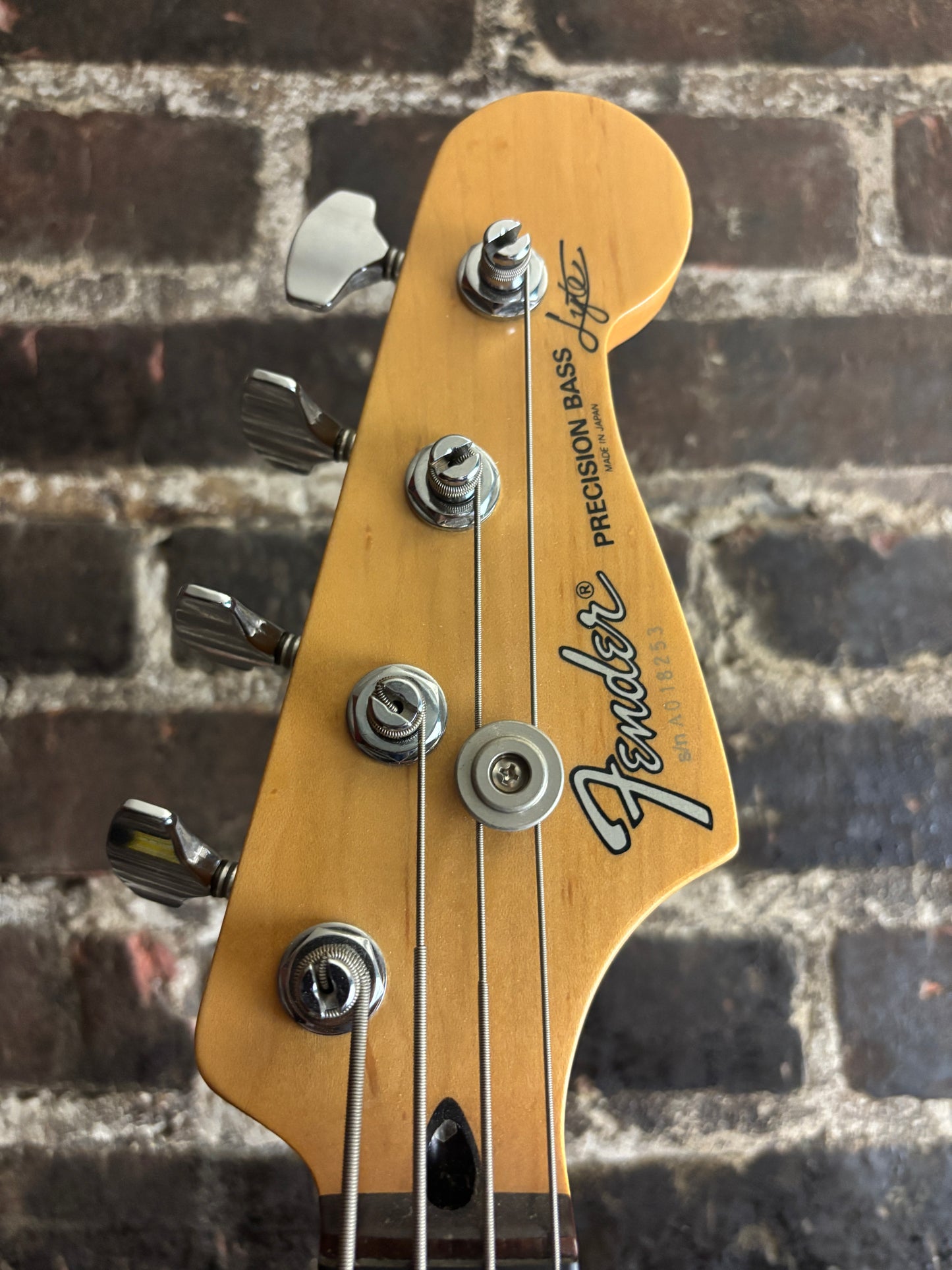 Fender Contemporary Precision Bass Lyte MIJ (USED)