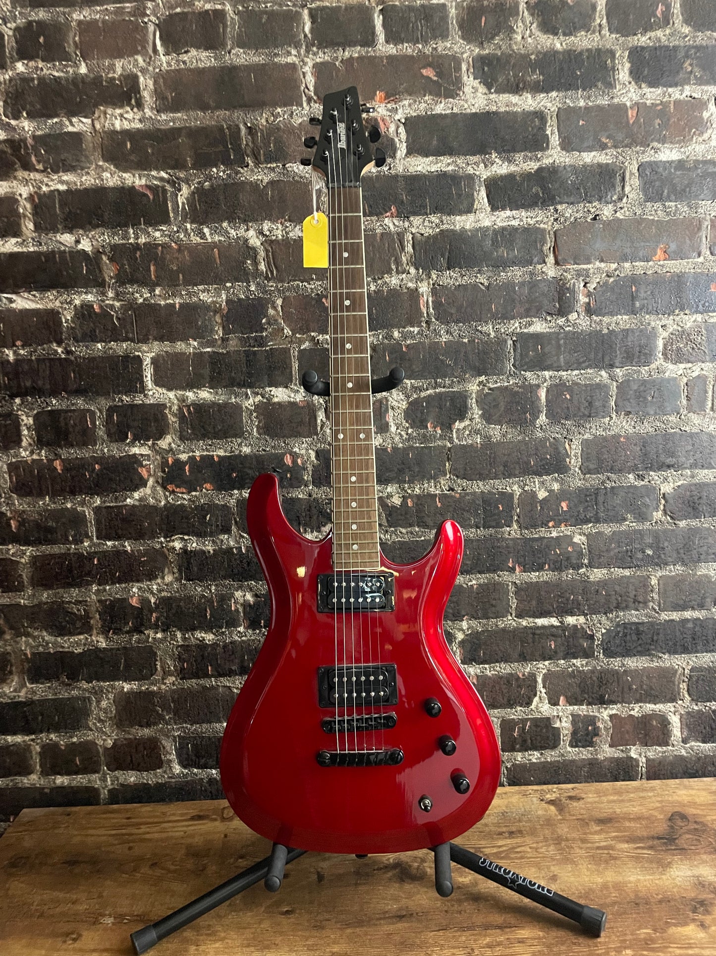 2000’s Red Ibanez Electric Guitar (USED)