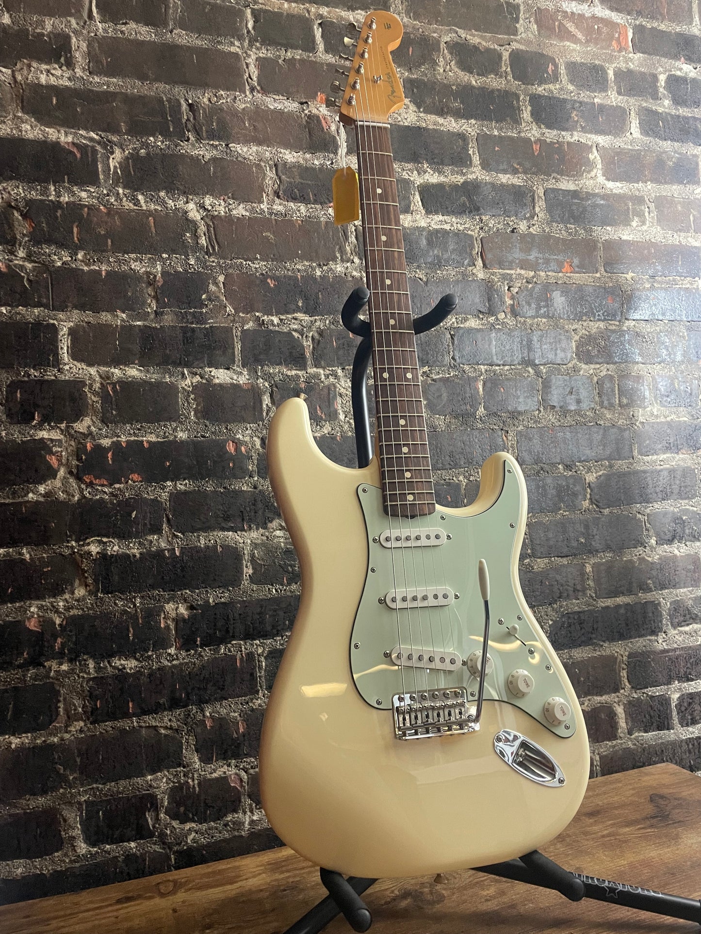 2024 Fender Vintera II 60’s Stratocaster-Olympic White (USED)