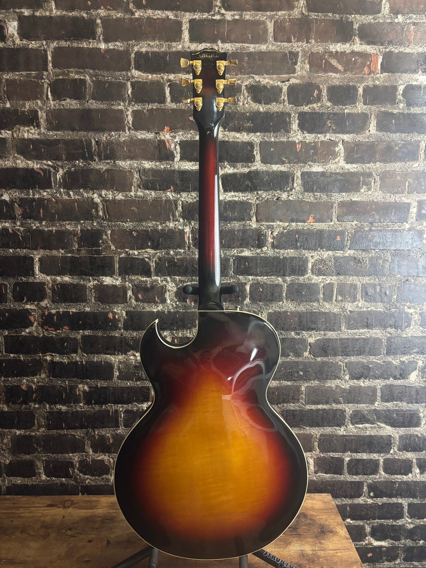 2003 Gibson ES137 (USED)