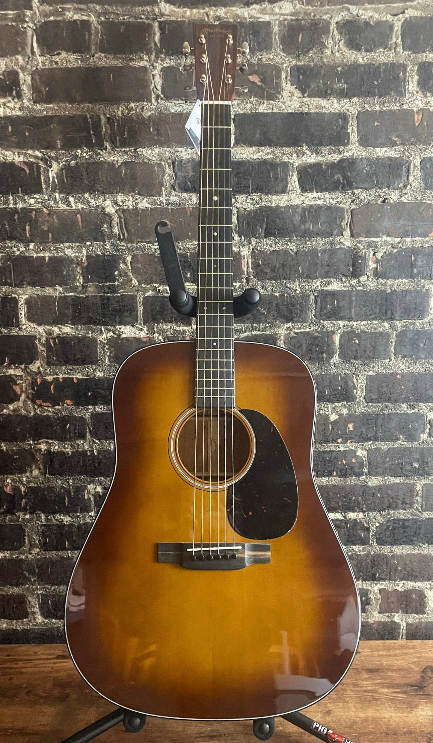 Martin D-18 Acoustic Guitar - Ambertone