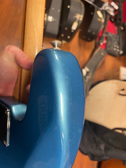 2007 Fender Standard Fretless Jazz Bass- Lake Placid Blue (USED)