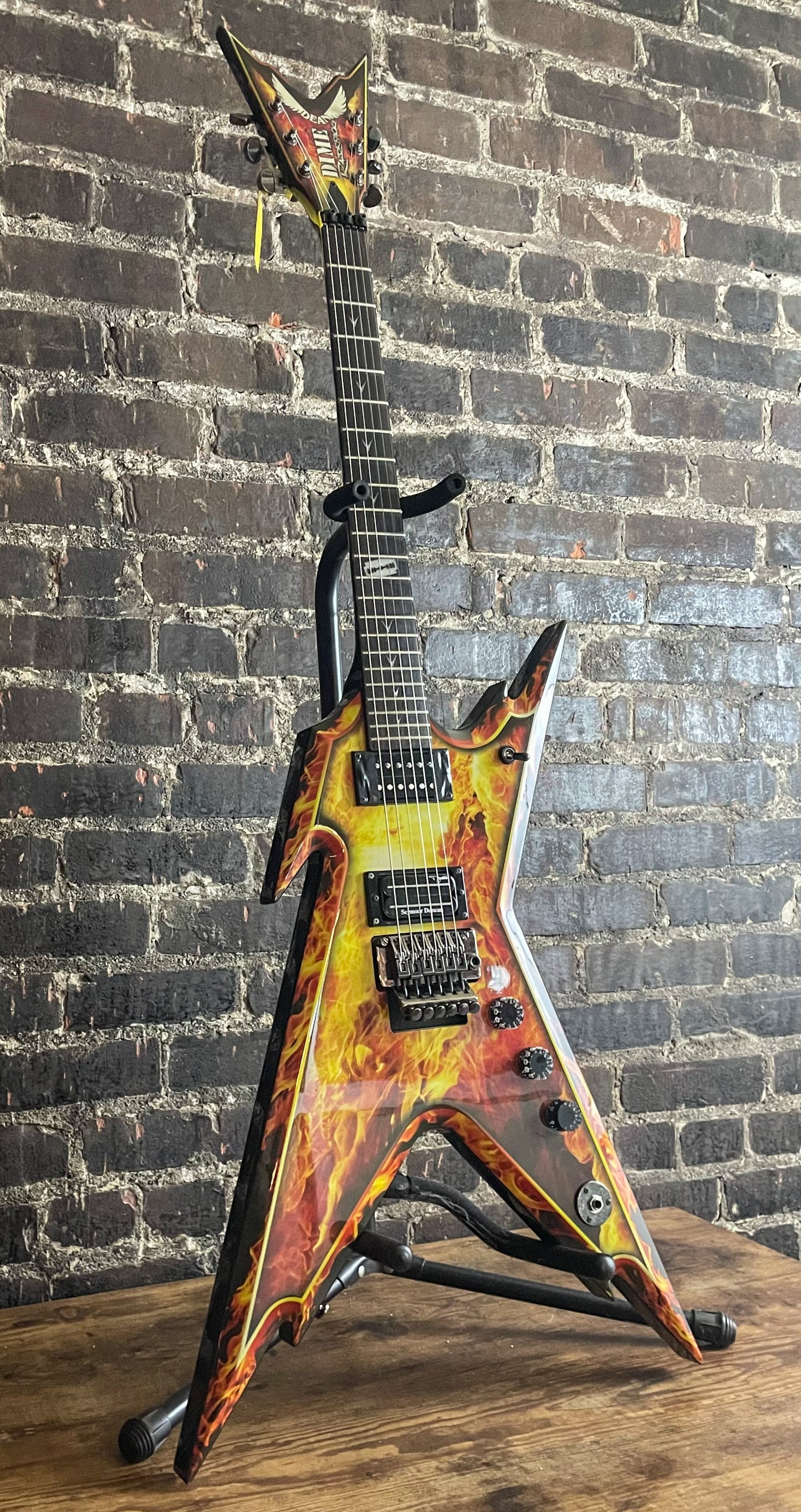 2010 Dean Dimebag Darrell Razorback- Explosion (USED)