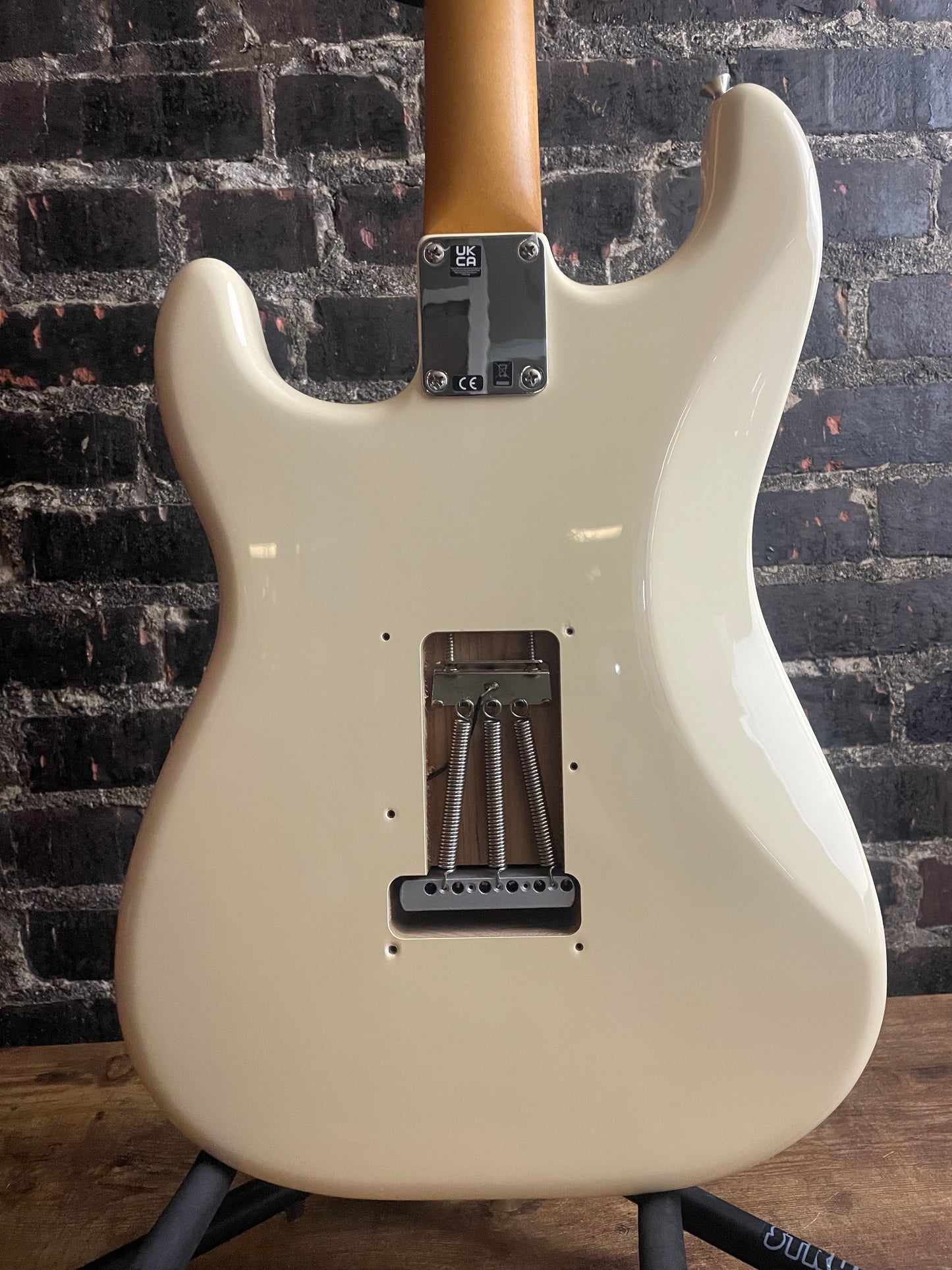 2024 Fender Vintera II 60’s Stratocaster-Olympic White (USED)