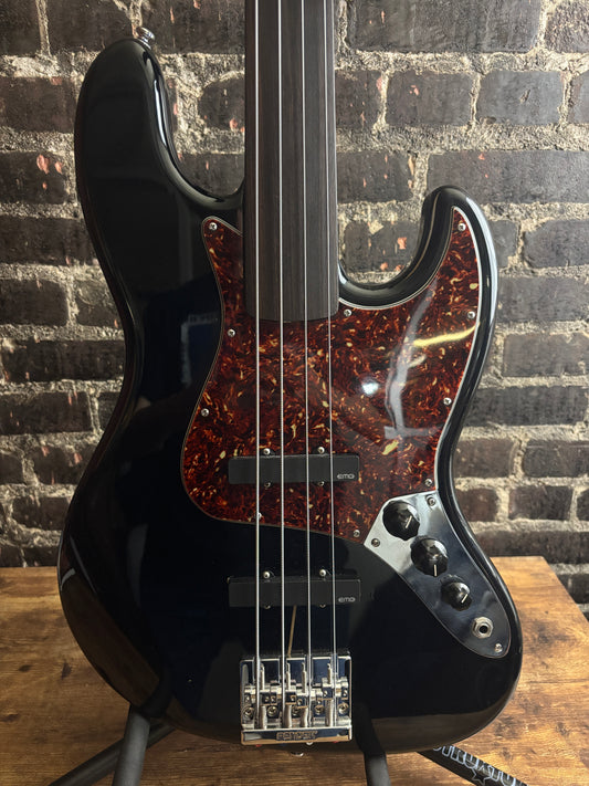 Fender Fretless Jazz Bass MIJ (USED)