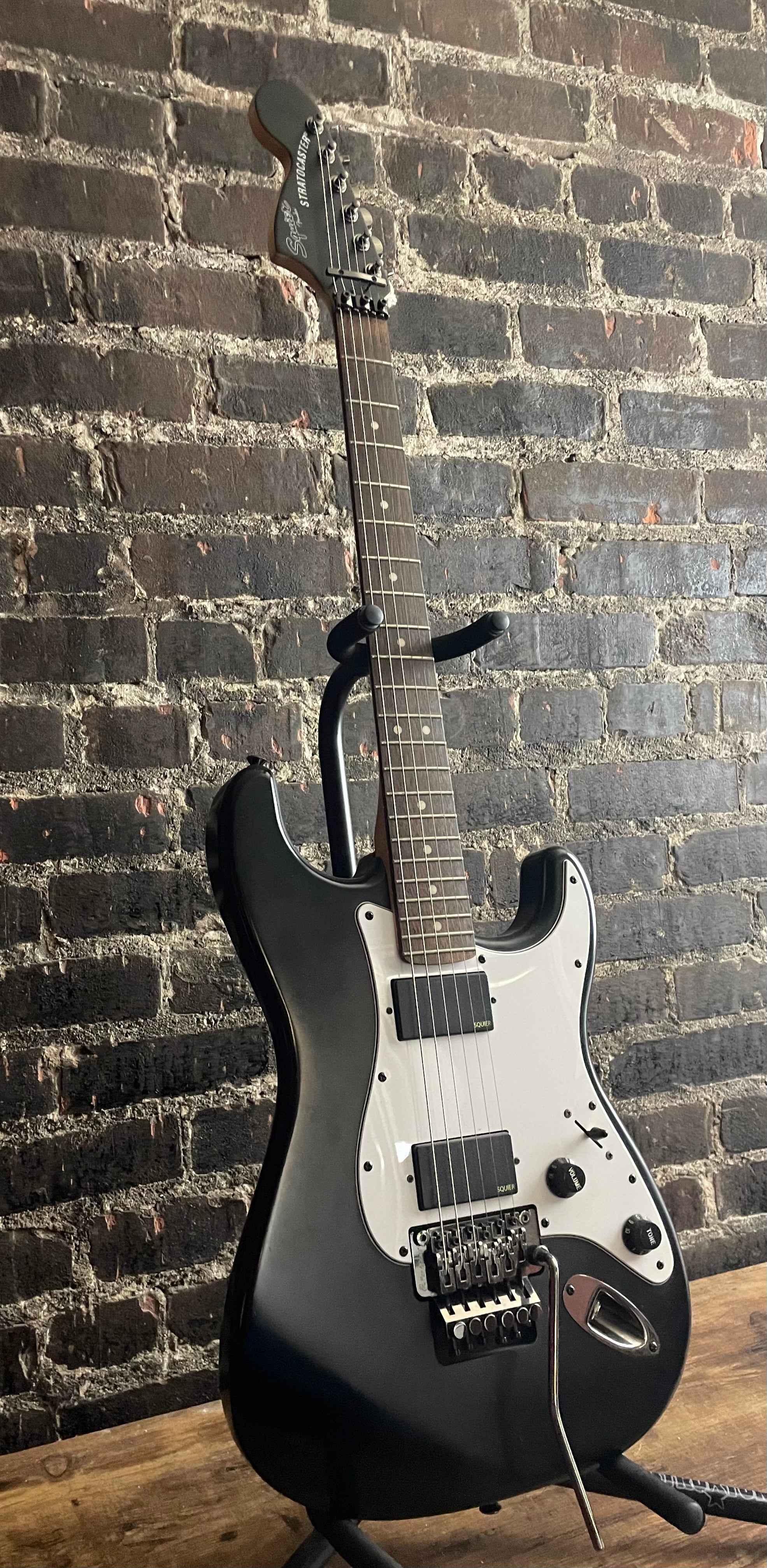 2021 Squier Contemporary Active Stratocaster HH - Flat Black (USED