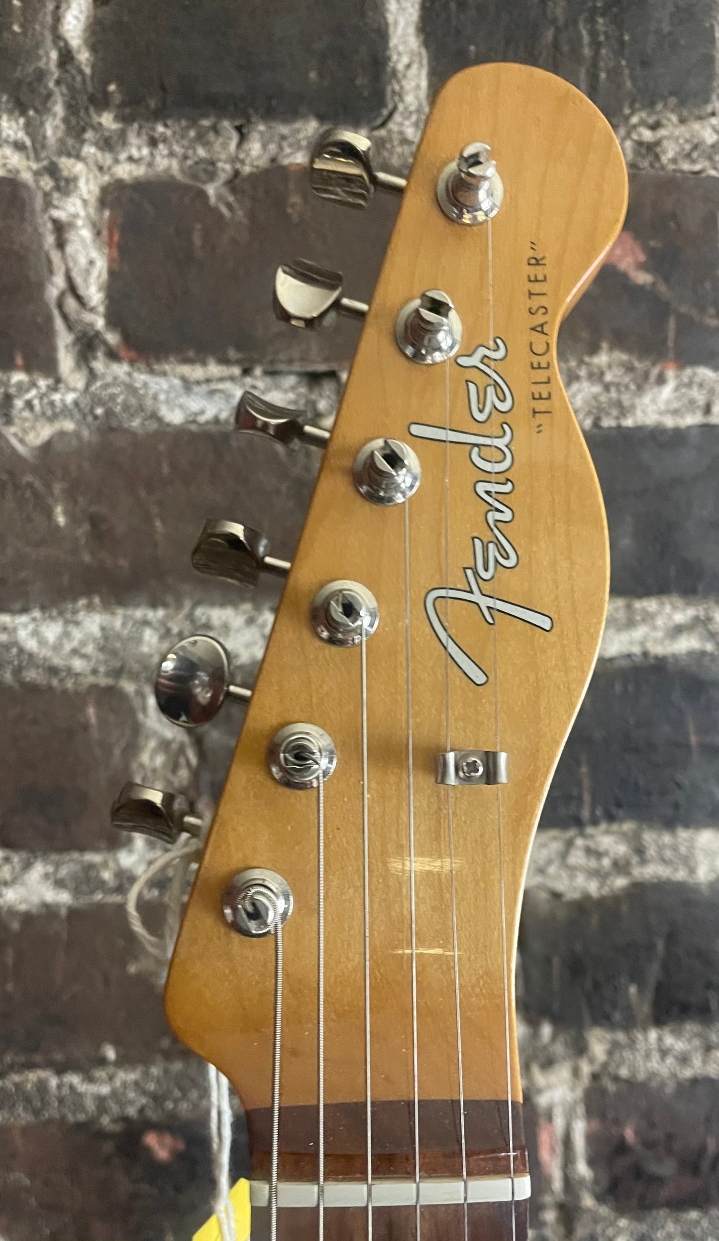 2019 Fender Vintera '60s Telecaster Bigsby - 3-color Sunburst (USED)