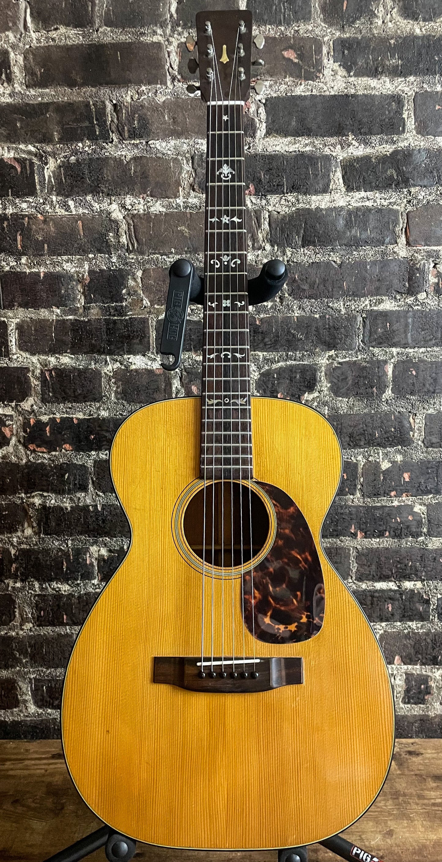 1966 Martin 0-18