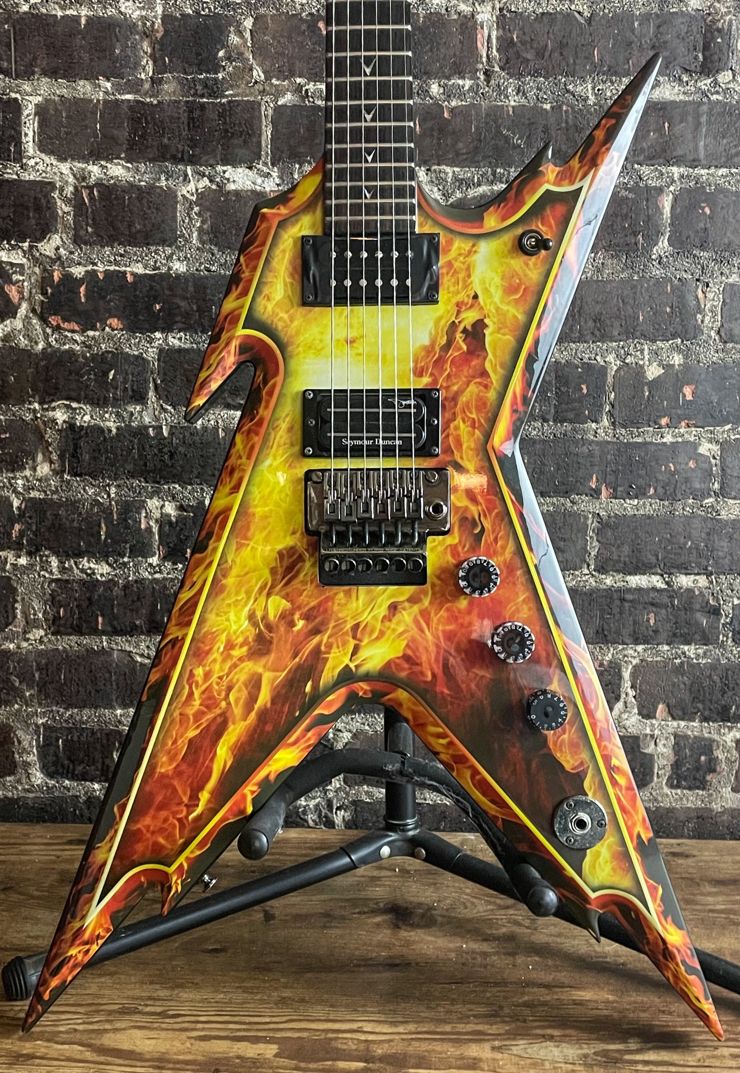 2010 Dean Dimebag Darrell Razorback- Explosion (USED)