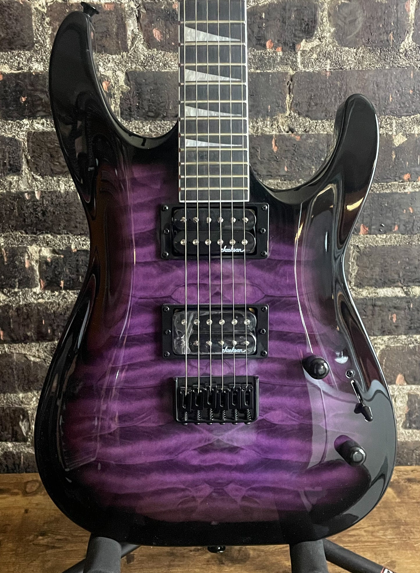 Jackson JS Series Dinky Arch Top JS32Q DKA HT Electric Guitar - Transparent Purple Burst