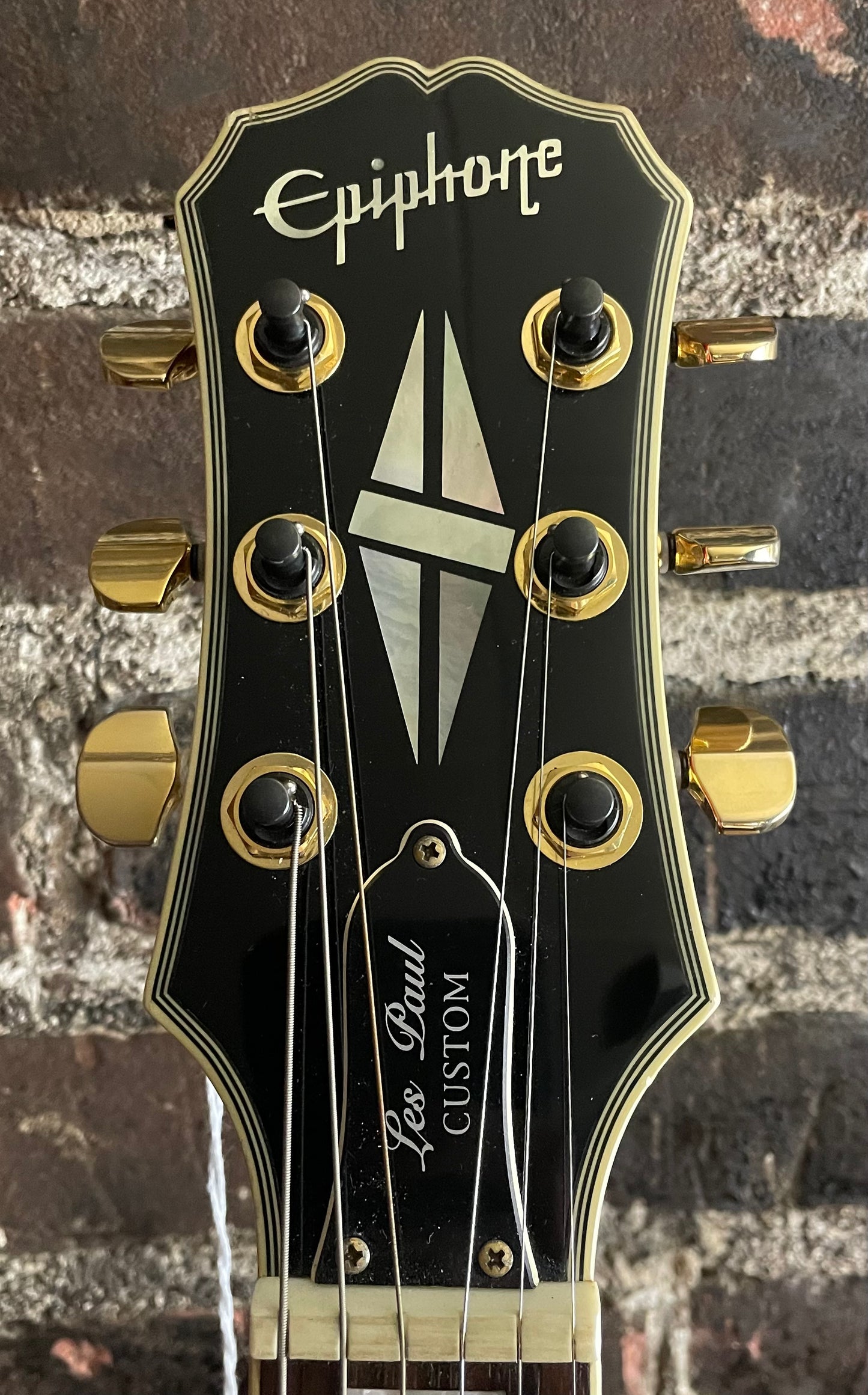 2005 Epiphone Les Paul Custom-Sunburst (USED)