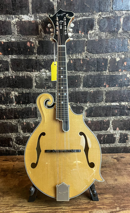 Bourgeois M5 F Style Mandolin – Torrefied