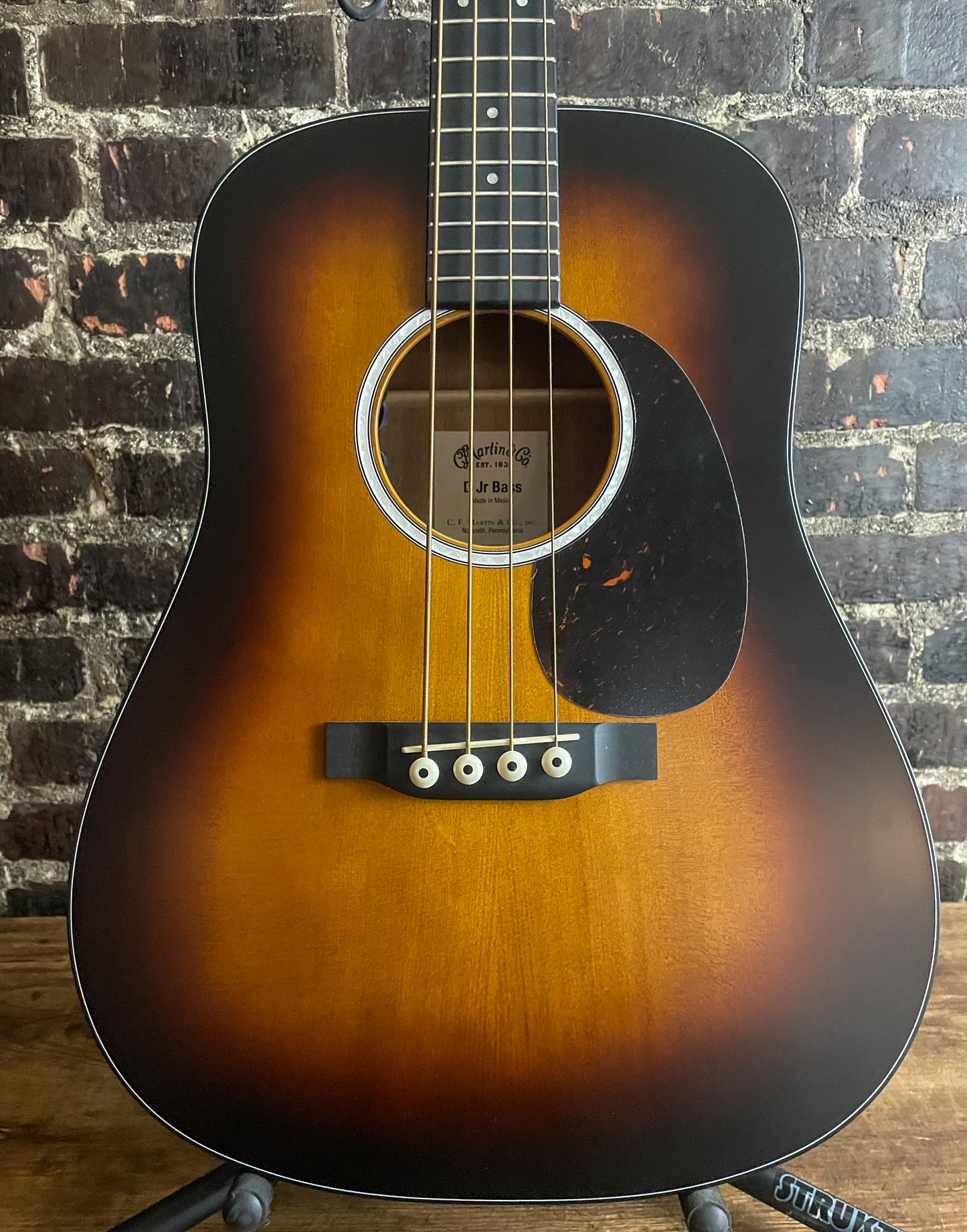 Martin D Jr-10E Acoustic-electric Bass Guitar - Burst