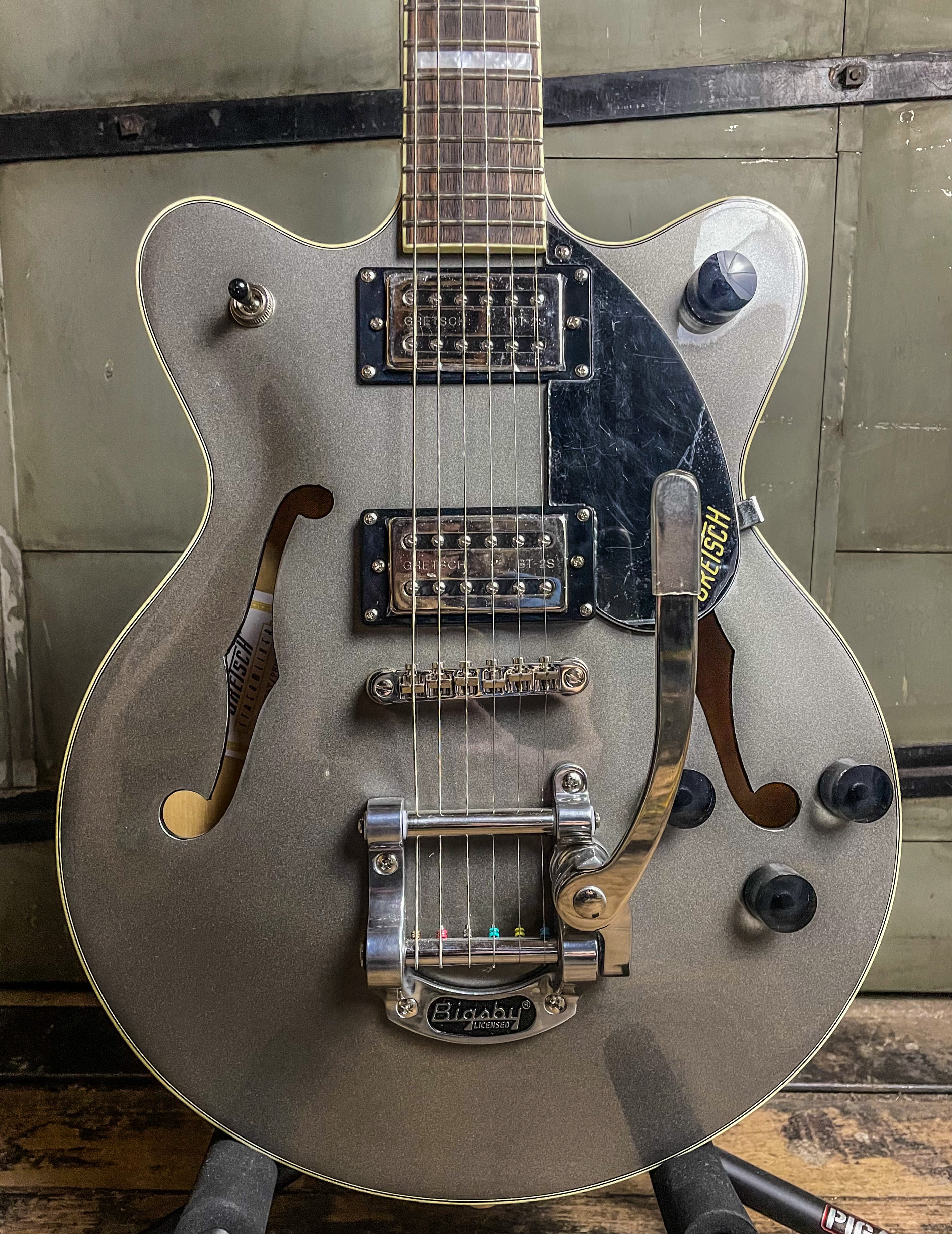 Gretsch G2655T Streamliner Center Block Jr. Doublecut - Phantom Metall –  Allen Music Shop